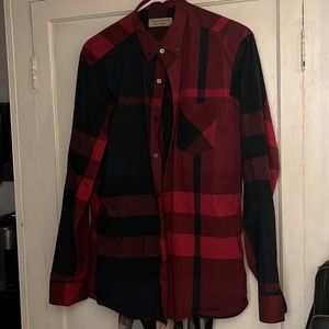 Men’s Large Burberry Button Up